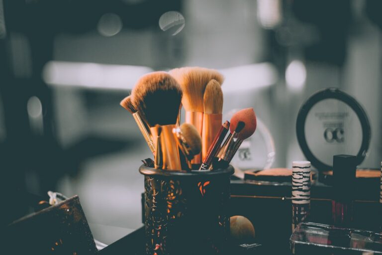 A Beginner's Guide to What Each Brush Shape Actually Does - tools & brushes
