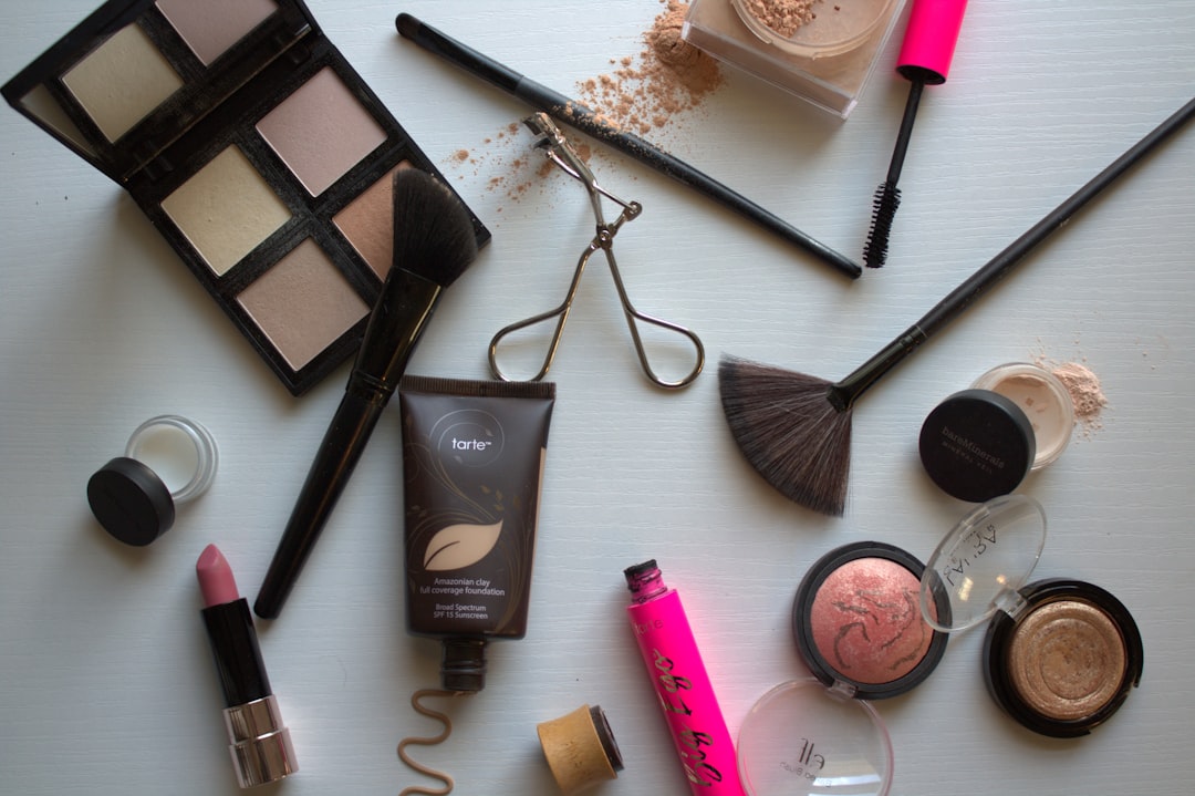 Building a Travel Makeup Kit That Actually Works - building a kit