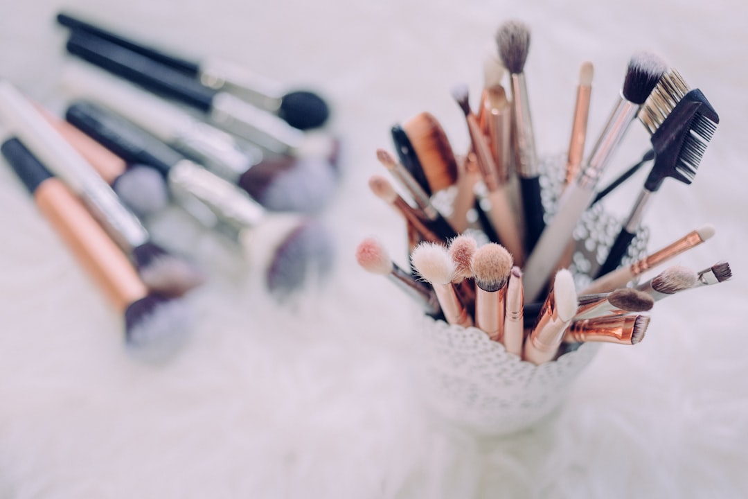 Signs It Is Time to Let a Brush Go - tools & brushes